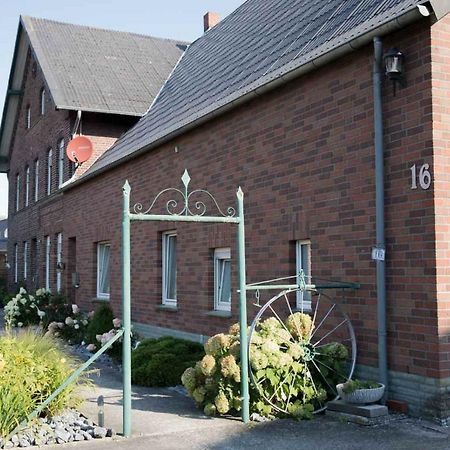 Laendlich Zentrale Ferienwohnung Lippetal Eksteriør billede