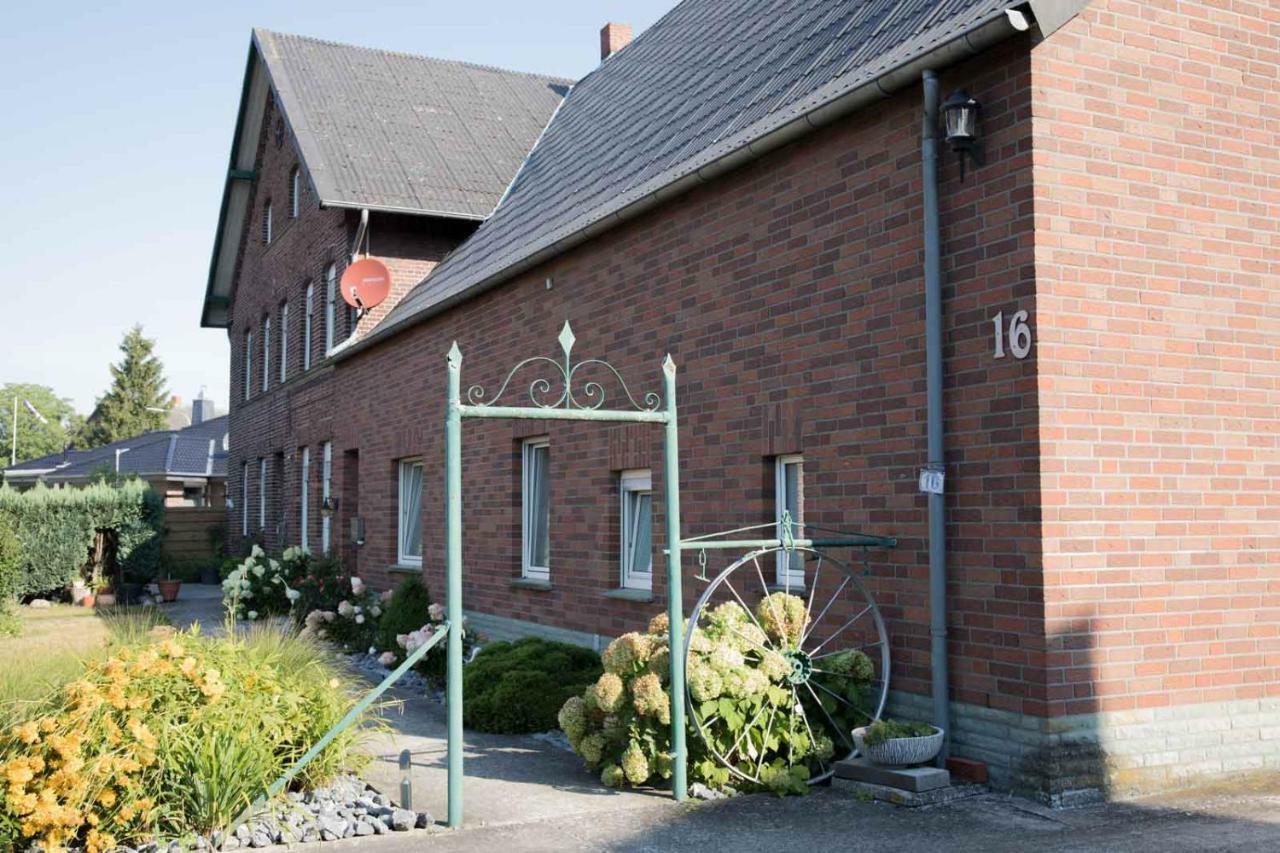 Laendlich Zentrale Ferienwohnung Lippetal Eksteriør billede